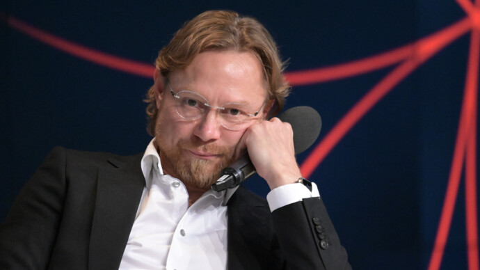 Карпин: «Готов отвечать на многие вопросы, но когда они не совсем дебильные»