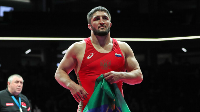 Борец Садулаев заявил, что надеется получить визу и выступить на чемпионате Европы в Словакии