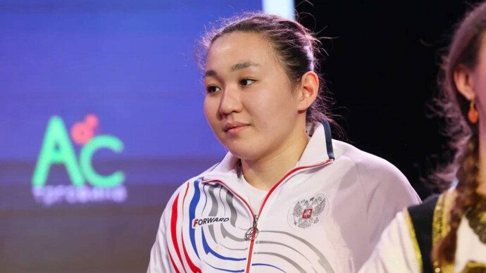 Боксер Меденова посвятила победу на чемпионате мира своей семье