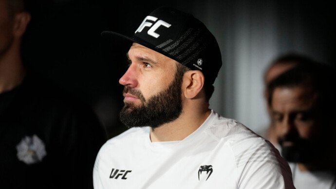 Дисквалифицированный за допинг россиянин проведет поединок на турнире UFC 316 в июне