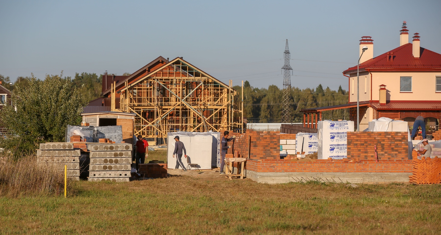 Ипотека на ИЖС: чем россиян привлекает частное строительство